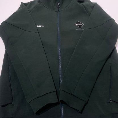 【中古品】【メンズ】 FCRB エフシーアールビー VENTILATION TRAINING HOODIE FCRB-250038 ベンチレーション トレーニング フーディ トップス ジップ パーカー 142-260701-sa-20-tei サイズ：L カラー：グリーン 万代Net店