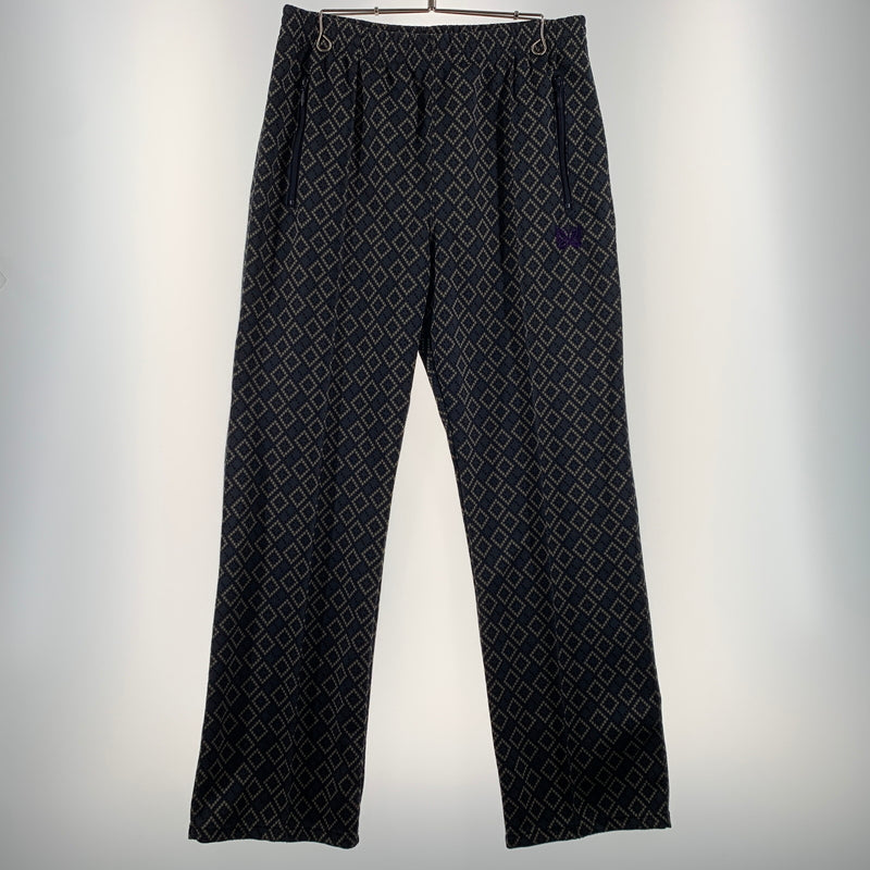 【中古品】【メンズ】 Needles ニードルス × JOURNAL STANDARD ジャーナルスタンダード 別注 コラボ TRACK PANT NS1633 トラックパンツ ボトムス ジャージ パピヨン刺繍 151-260701-ko-16-tei サイズ：M カラー：総柄 万代Net店