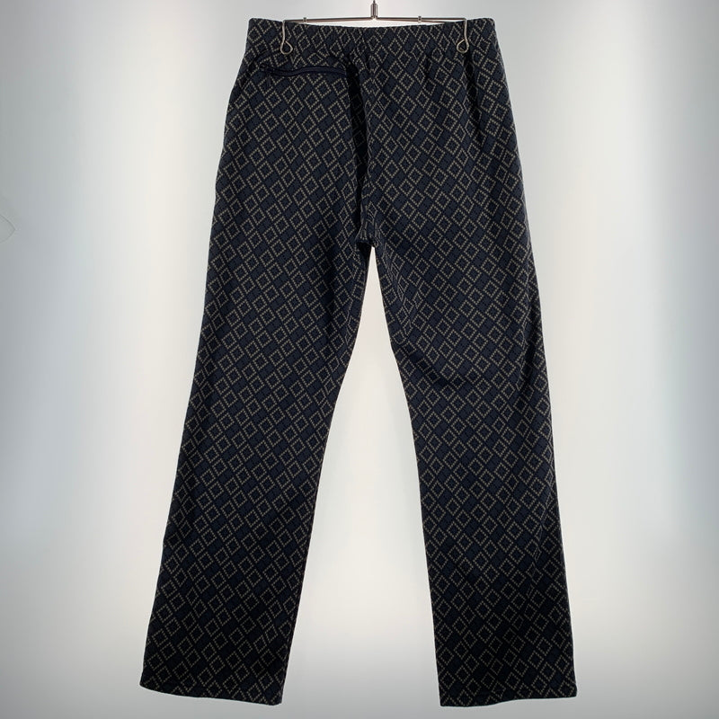 【中古品】【メンズ】 Needles ニードルス × JOURNAL STANDARD ジャーナルスタンダード 別注 コラボ TRACK PANT NS1633 トラックパンツ ボトムス ジャージ パピヨン刺繍 151-260701-ko-16-tei サイズ：M カラー：総柄 万代Net店