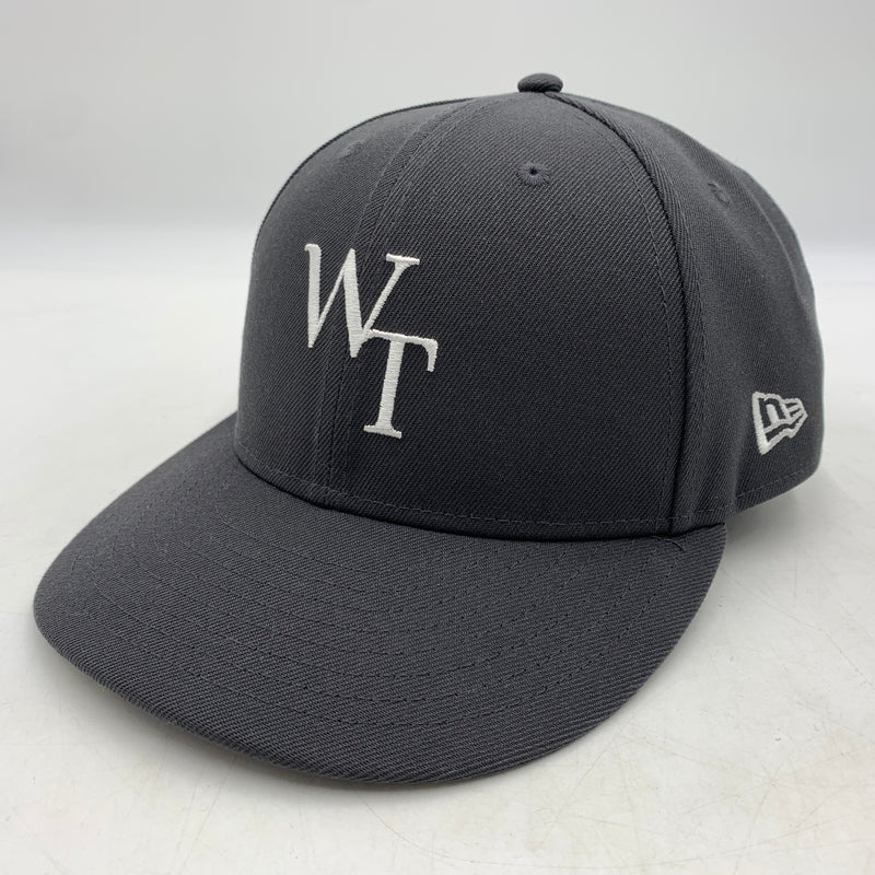【中古品】【メンズ】 NEW ERA ニューエラ × WTAPS ダブルタップス 別注 コラボ 59FIFTY LOW PROFILE CAP 261NENED-HT02 ロー プロフィール キャップ 帽子 ボールキャップ 185-260709-ko-16-tei サイズ：04 カラー：チャコール 万代Net店