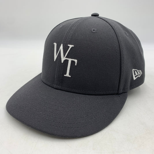 【中古品】【メンズ】 NEW ERA ニューエラ × WTAPS ダブルタップス 別注 コラボ 59FIFTY LOW PROFILE CAP 261NENED-HT02 ロー プロフィール キャップ 帽子 ボールキャップ 185-260709-ko-16-tei サイズ：04 カラー：チャコール 万代Net店