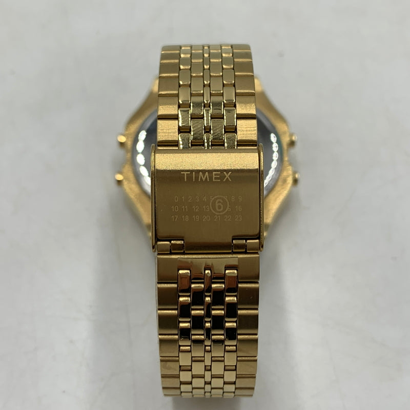 【中古品】【メンズ】 TIMEX タイメックス × MM6 Maison Margiela エムエム6 メゾンマルジェラ 別注 コラボ T80 WATCH GIFT SET W DEGITAL WATCH S33YW0002 デジタルウォッチ 腕時計 197-260709-ko-07-tei カラー：ゴールド 万代Net店
