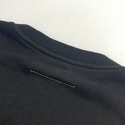 【中古品】【メンズ】 MM6 MAISON MARGIELA エムエムシックス メゾン マルジェラ 25AW MM6 LOGO SWEAT S52GU0247 25年秋冬 エムエムシックス ロゴスウェット 長袖 トップス トレーナー 140-260706-sa-11-tei サイズ：L カラー：ブラック 万代Net店