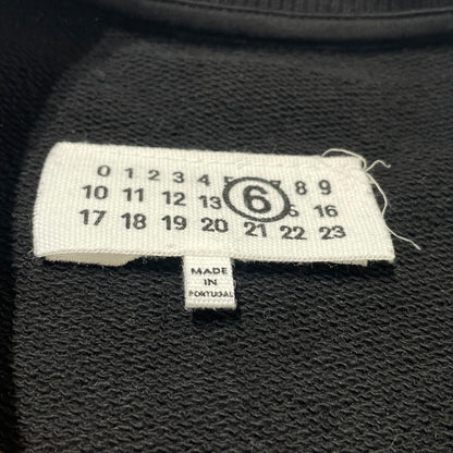 【中古品】【メンズ】 MM6 MAISON MARGIELA エムエムシックス メゾン マルジェラ 25AW MM6 LOGO SWEAT S52GU0247 25年秋冬 エムエムシックス ロゴスウェット 長袖 トップス トレーナー 140-260706-sa-11-tei サイズ：L カラー：ブラック 万代Net店