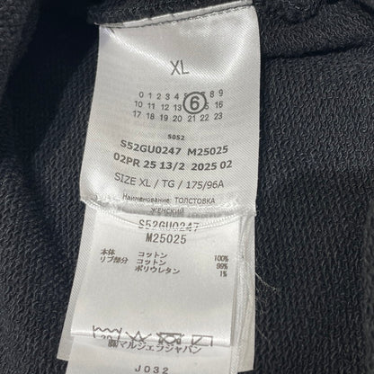 【中古品】【メンズ】 MM6 MAISON MARGIELA エムエムシックス メゾン マルジェラ 25AW MM6 LOGO SWEAT S52GU0247 25年秋冬 エムエムシックス ロゴスウェット 長袖 トップス トレーナー 140-260706-sa-11-tei サイズ：L カラー：ブラック 万代Net店