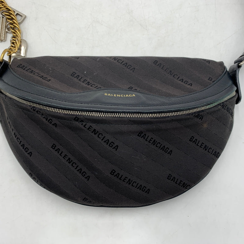 【中古品】【メンズ】 BALENCIAGA バレンシアガ 518163 スーベニアXS ジャガードロゴ ボディバッグ カバン ショルダーバッグ 180-260709-ko-13-tei カラー：ブラック系 万代Net店