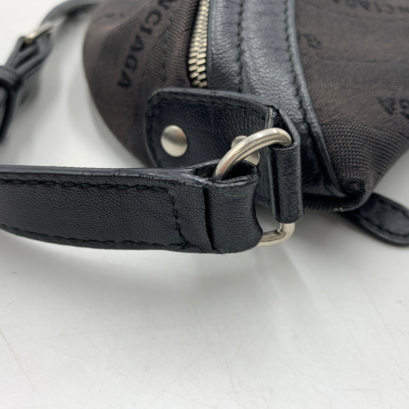 【中古品】【メンズ】 BALENCIAGA バレンシアガ 518163 スーベニアXS ジャガードロゴ ボディバッグ カバン ショルダーバッグ 180-260709-ko-13-tei カラー：ブラック系 万代Net店