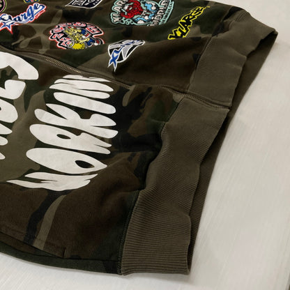 【中古品】【メンズ】 XLARGE エクストララージ MULTI LOGO ZIP UP HOODED 101254012004 マルチロゴ ジップアップフーディー アウター ジップパーカー 142-260711-ss-08-tei サイズ：M カラー：カモ 万代Net店