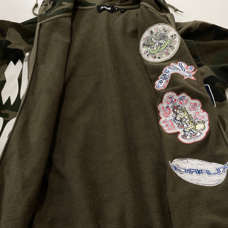 【中古品】【メンズ】 XLARGE エクストララージ MULTI LOGO ZIP UP HOODED 101254012004 マルチロゴ ジップアップフーディー アウター ジップパーカー 142-260711-ss-08-tei サイズ：M カラー：カモ 万代Net店