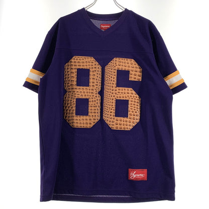 【中古品】【メンズ】 SUPREME シュプリーム 22SS FAUX CROC FOOTBALL JERSEY フェイク クロコ フットボールジャージ 半袖 トップス 149-260707-yo-25-tei サイズ：M カラー：パープル 万代Net店
