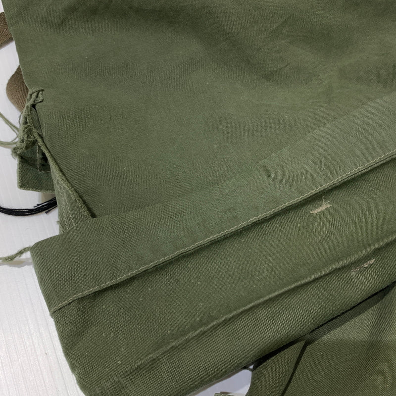 【中古品】【メンズ】 MINUS マイナス SLASH SEAM HBT CARGO VINTAGE SLEEPING BAG CASE M-23S-SSHBT スラッシュ シーム ヘリンボーンツイル カーゴパンツ ボトムス ショーツ 151-260705-ko-07-tei サイズ：2 カラー：カーキ 万代Net店