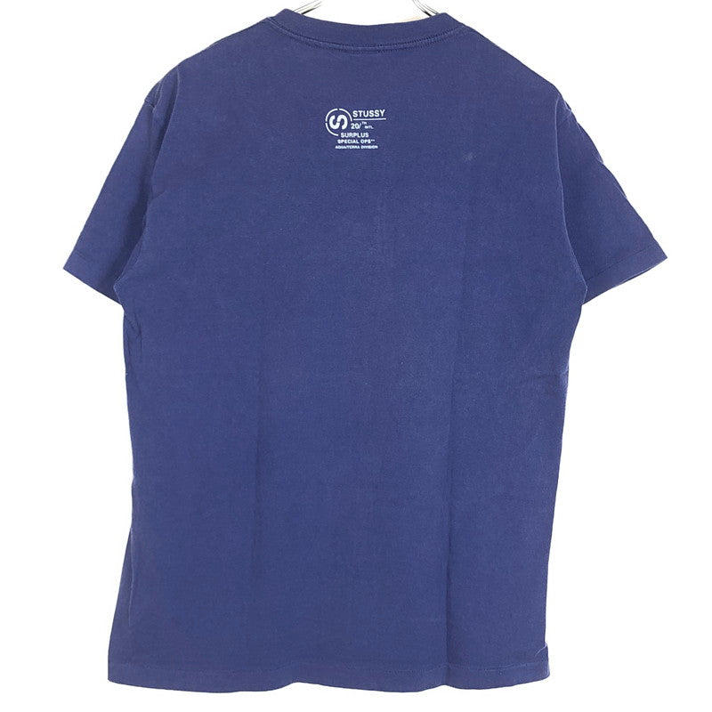 【現状渡し品】【メンズ】 STUSSY ステューシー 90's 20TH INTL. SURPLUS SS TEE 90年代 20周年 インターナショナル サープラス 半袖 トップス 142-260711-sa-03-tei サイズ：L カラー：ネイビー 万代Net店