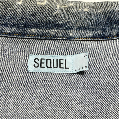 【中古品】【メンズ】 SEQUEL シークウェル DAMAGE DENIM JACKET ダメージ デニム ジャケット アウター 142-260707-sa-14-tei サイズ：S カラー：インディゴ 万代Net店