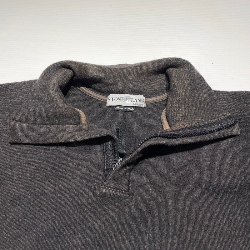 【中古品】【メンズ】 STONE ISLAND ストーン アイランド HALF ZIP SWEATER ハーフ ジップ スウェット 長袖 トップス トレーナー 141-260707-sa-06-tei サイズ：L カラー：グレー系/ブラウン系 万代Net店