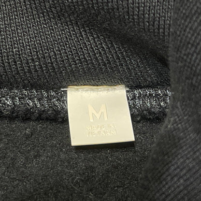 【中古品】【メンズ】 ESSENTIALS エッセンシャルズ COLLEGE LOGO HOODIE "2026" カレッジ ロゴ フーディー 2026年 トップス プルーオーバー パーカー 142-260708-sa-16-tei サイズ：M カラー：ブラック 万代Net店