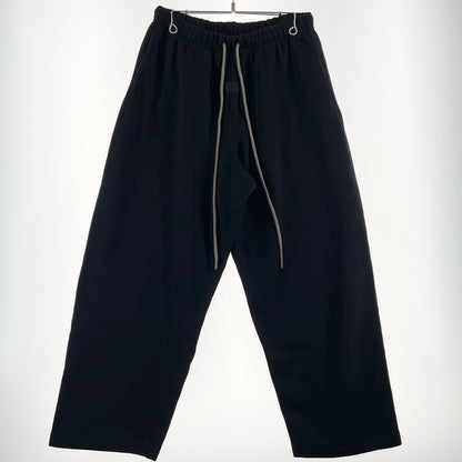 【中古品】【メンズ】 ESSENTIALS エッセンシャルズ FRONT LOVER LOGO SWEAT PANTS フロント ラバー ロゴ スウェット パンツ ボトムス 153-260708-sa-21-tei サイズ：S カラー：ブラック 万代Net店
