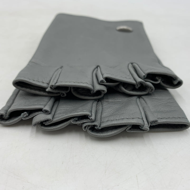 【中古品】【メンズ】 OUR REGACY アワーレガシー LEATHER GLOVES A2258BPL レザーグローブ アクセサリー バイカーグローブ 手袋 192-260709-ko-18-tei サイズ：M カラー：グレー 万代Net店