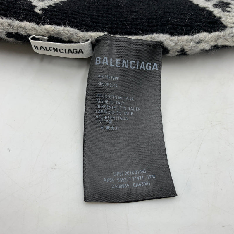 【中古品】【メンズ】 BALENCIAGA バレンシアガ ALLOVER LOGO BEANIE 555277T 1471 オールラヴァー ロゴ ビーニー 帽子 ニットキャップ 185-260709-ko-17-tei カラー：グレー 万代Net店
