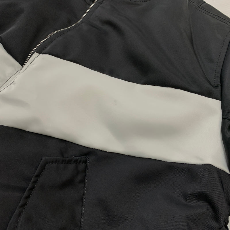 【中古品】【メンズ】 NIKE ナイキ DD6056-010 AS M NSW SYNFL SWOOSH BOMBER "BLACK WHITE" メンズ スウィッシュ ボンバー ジャケット ブラック ホワイト アウター リバーシブル 148-260710-sa-18-tei サイズ：S カラー：ブラック 万代Net店