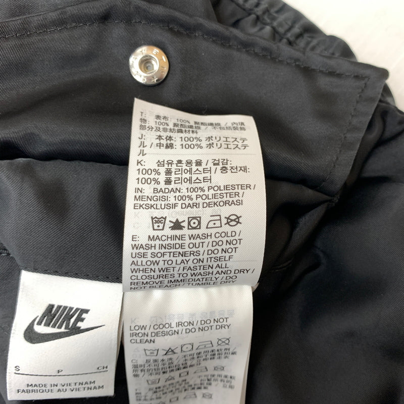 【中古品】【メンズ】 NIKE ナイキ DD6056-010 AS M NSW SYNFL SWOOSH BOMBER "BLACK WHITE" メンズ スウィッシュ ボンバー ジャケット ブラック ホワイト アウター リバーシブル 148-260710-sa-18-tei サイズ：S カラー：ブラック 万代Net店