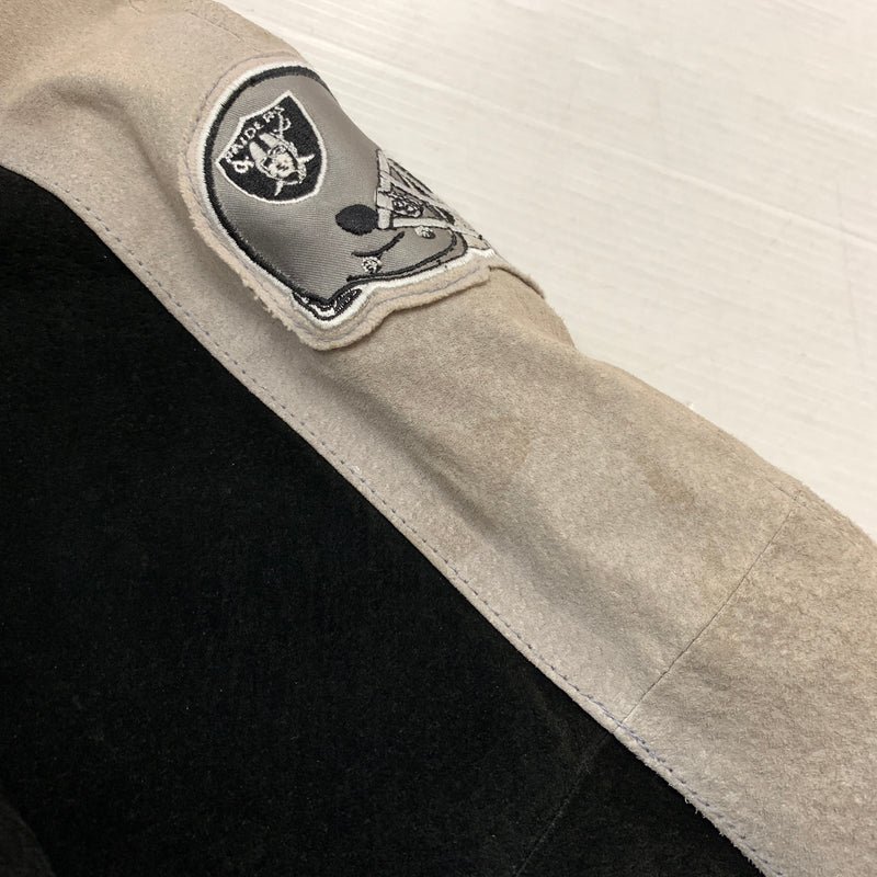 【現状渡し品】【メンズ】 NFL エヌエフエル RAIDERS SUEDE LEATHER STADIUM JACKET ライダース スウェードレザー スタジャン アウター 145-260710-sa-16-tei サイズ：XXL カラー：ブラック 万代Net店