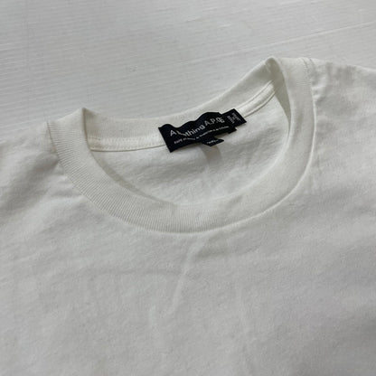 【中古品】【メンズ】 A BATHING APE アベイシングエイプ × A.P.C. アーペーセー 別注コラボ LOGO MILO ON APC WIDE S/S TEE ロゴ ミロオンAPC ワイド ショートスリーブTシャツ 半袖トップス 142-260711-ss-04-tei サイズ：2XL カラー：ホワイト 万代Net店