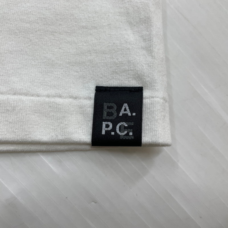 【中古品】【メンズ】 A BATHING APE アベイシングエイプ × A.P.C. アーペーセー 別注コラボ LOGO MILO ON APC WIDE S/S TEE ロゴ ミロオンAPC ワイド ショートスリーブTシャツ 半袖トップス 142-260711-ss-04-tei サイズ：2XL カラー：ホワイト 万代Net店