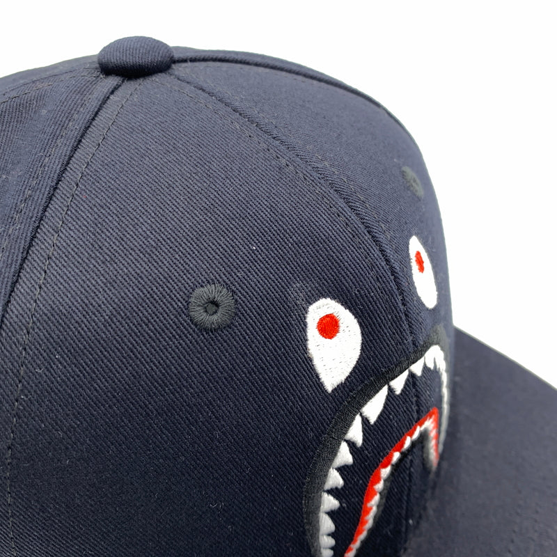 【中古品】【メンズ】 ABATHINGAPE アベイシングエイプ SHARK SNAPBACK CAP 001CPD801007X スナップバックキャップ 帽子 185-260730-yo-07-tei サイズ：F カラー：ネイビー 万代Net店