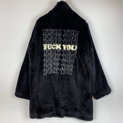 【現状渡し品】【メンズ】 HYSTERIC GLAMOUR ヒステリックグラマー × SUPREME シュプリーム 別注コラボ 17AW FUCKYOU FAUX FUR COAT ファック ユー フォー ファーコート アウター 140-260716-ss-12-tei サイズ：M カラー：ブラック 万代Net店