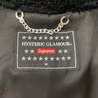 【現状渡し品】【メンズ】 HYSTERIC GLAMOUR ヒステリックグラマー × SUPREME シュプリーム 別注コラボ 17AW FUCKYOU FAUX FUR COAT ファック ユー フォー ファーコート アウター 140-260716-ss-12-tei サイズ：M カラー：ブラック 万代Net店