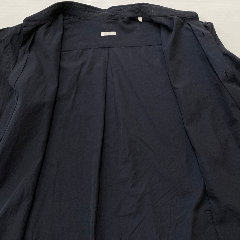 【中古品】【メンズ】 COMOLI コモリ 22AW REGULAR COLLAR L/S DRESS SHIRT W03-02001 2022年 秋冬 レギュラー カラー ロングスリーブ ドレス シャツ 長袖 トップス 140-260712-sa-04-tei サイズ：3 カラー：ブラック系 万代Net店