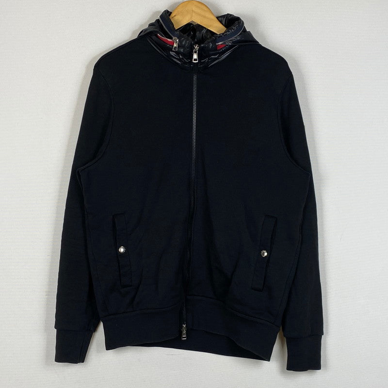 【中古品】【メンズ】 MONCLER モンクレール FELPA CON ZIP BLACK I20918G00037 フェルパ コン ジップ ブラック アウター 141-260712-sa-03-tei サイズ：S カラー：ブラック 万代Net店