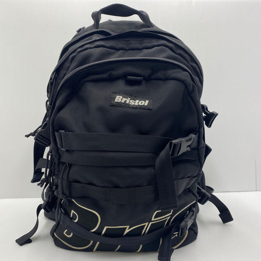 【現状渡し品】【メンズ】 FCRB エフシーアールビー × NEW ERA ニューエラ 別注コラボ 16AW BIG LOGO CARRIER PACK FCRB-167072 2016年秋冬 ビッグ ロゴ キャリアバック カバン リュックサック 188-260712-sa-01-tei カラー：ブラック 万代Net店