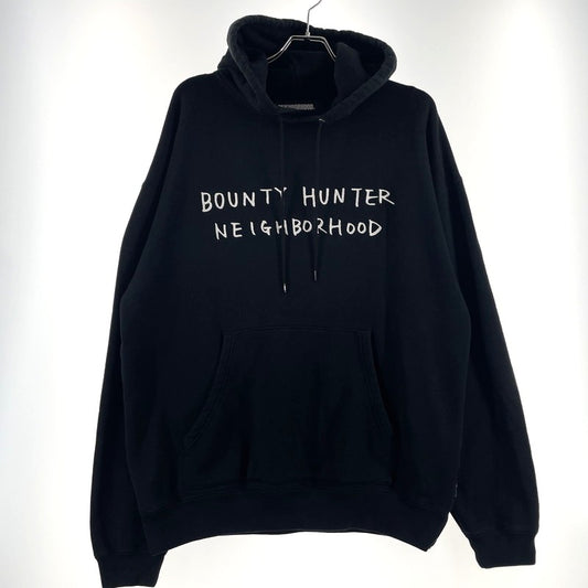 【中古品】【メンズ】 NEIGHBORHOOD ネイバーフッド × BOUNTY HUNTER バウンティーハンター 別注 コラボ 22AW PULLOVER PARKA 222UWBHN-CSM01S プルオーバー パーカー 長袖 トップス フーディー 142-260713-yo-06-tei サイズ：M カラー：ブラック 万代Net店