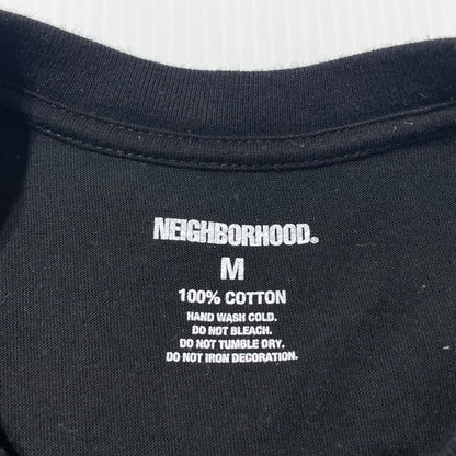 【中古品】【メンズ】 NEIGHBORHOOD ネイバーフッド × THE TIMERS . ザ・タイマーズ 別注 コラボ TEE SS Tシャツ ショートスリーブ 半袖 トップス 142-260713-yo-07-tei サイズ：M カラー：ブラック 万代Net店