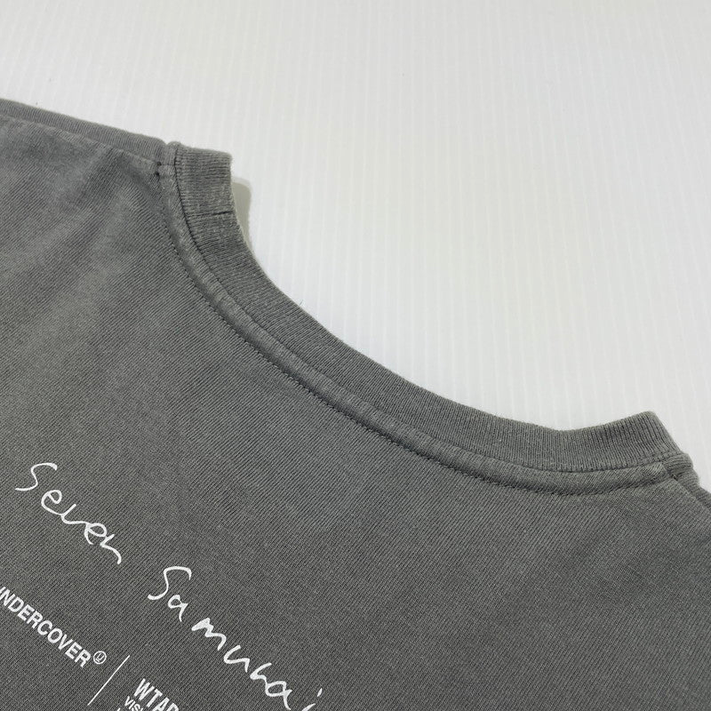 【中古品】【メンズ】 UNDERCOVER アンダーカバー × WTAPS ダブルタップス 別注 コラボ 25SS INDIVIDUALITY SS COTTON TEE 251ZUUCD-CSM06S インディビジュアリティー コットン Tシャツ 半袖 七人の侍 140-260713-yo-09-tei サイズ：2 カラー：グレー 万代Net店