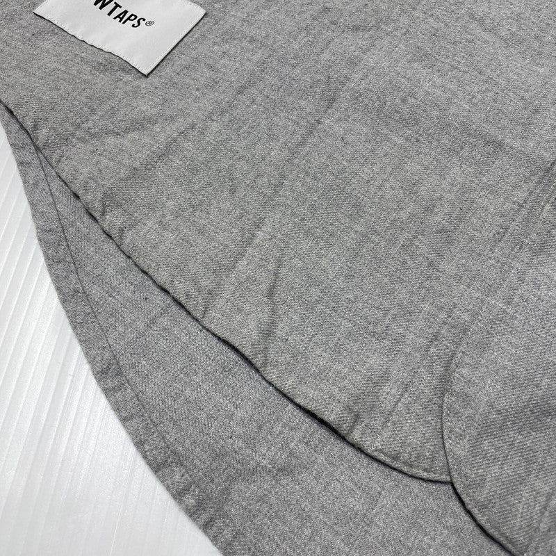 【中古品】【メンズ】 WTAPS ダブルタップス 23SS LEAGUE LS COTTON BASEBALL SHIRT 231TQDT-SHM07 リーグ ロングスリーブ コットン ベースボールシャツ 長袖 トップス 142-260713-yo-10-tei サイズ：01 カラー：グレー 万代Net店