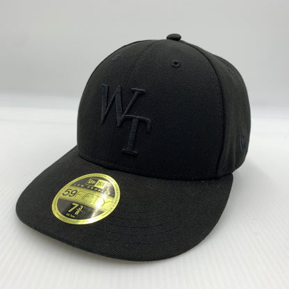 【中古品】【メンズ】 WTAPS ダブルタップス × NEW ERA ニューエラ 別注コラボ 59FIFTY LOW PROFILE CAP POLY. TWILL. NEWERA. LEAGUE ロー プロファイル キャップ 帽子 185-260730-yo-12-tei サイズ：７ 3/8 カラー：ブラック 万代Net店