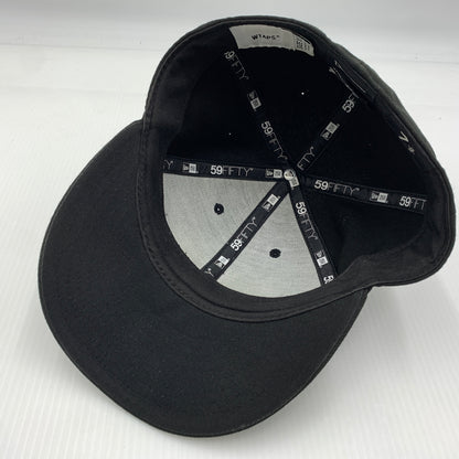 【中古品】【メンズ】 WTAPS ダブルタップス × NEW ERA ニューエラ 別注コラボ 59FIFTY LOW PROFILE CAP POLY. TWILL. NEWERA. LEAGUE ロー プロファイル キャップ 帽子 185-260730-yo-12-tei サイズ：７ 3/8 カラー：ブラック 万代Net店