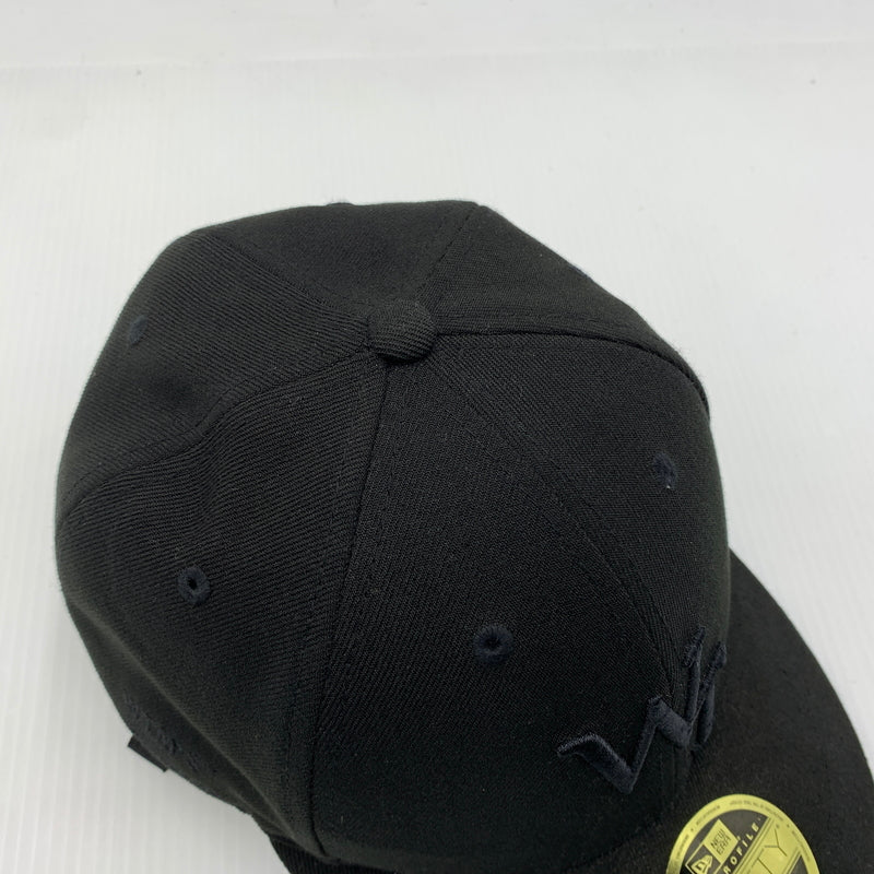 【中古品】【メンズ】 WTAPS ダブルタップス × NEW ERA ニューエラ 別注コラボ 59FIFTY LOW PROFILE CAP POLY. TWILL. NEWERA. LEAGUE ロー プロファイル キャップ 帽子 185-260730-yo-12-tei サイズ：７ 3/8 カラー：ブラック 万代Net店