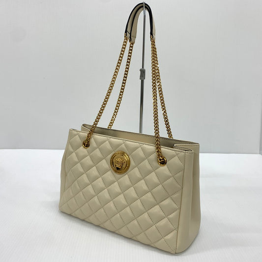 【中古品】【レディース】 VERSACE ヴェルサーチ 1005560 1A03912 キルティング チェーン トートバッグ カバン レザーバッグ メデューサ 180-260714-ko-13-tei カラー：アイボリー系 万代Net店