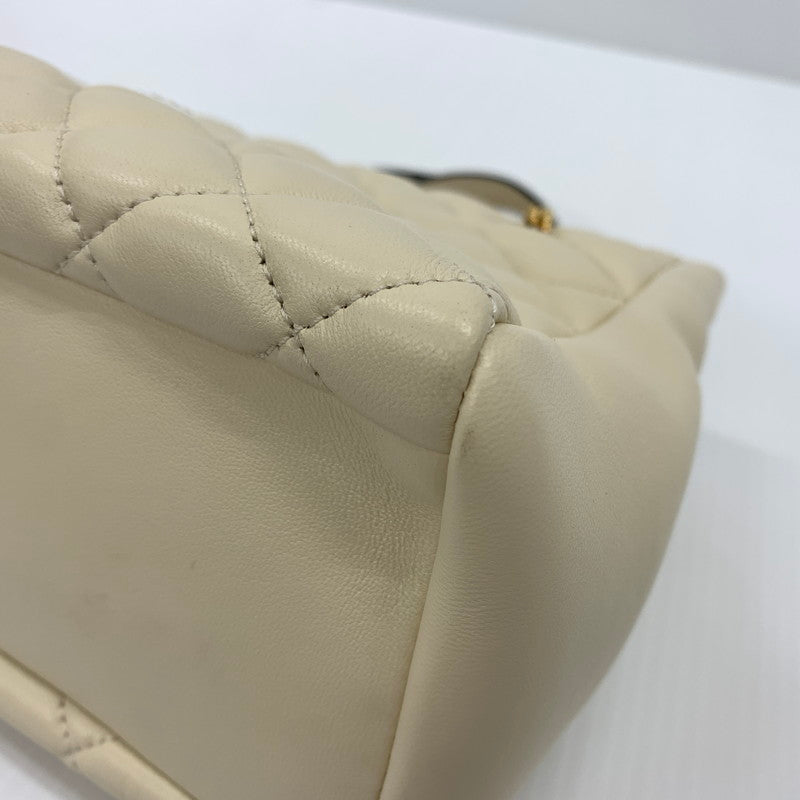 【中古品】【レディース】 VERSACE ヴェルサーチ 1005560 1A03912 キルティング チェーン トートバッグ カバン レザーバッグ メデューサ 180-260714-ko-13-tei カラー：アイボリー系 万代Net店