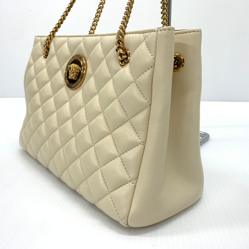 【中古品】【レディース】 VERSACE ヴェルサーチ 1005560 1A03912 キルティング チェーン トートバッグ カバン レザーバッグ メデューサ 180-260714-ko-13-tei カラー：アイボリー系 万代Net店