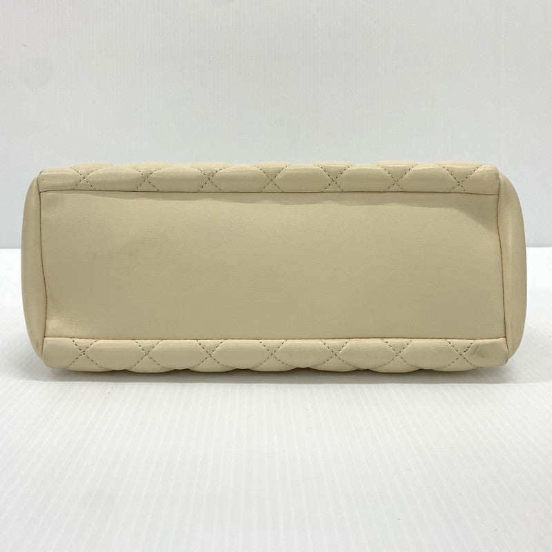 【中古品】【レディース】 VERSACE ヴェルサーチ 1005560 1A03912 キルティング チェーン トートバッグ カバン レザーバッグ メデューサ 180-260714-ko-13-tei カラー：アイボリー系 万代Net店
