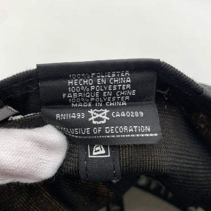 【中古品】【メンズ】 SUPREME シュプリーム × NEW ERA ニューエラ 別注コラボ 18SS MONOGRAM BOX LOGO CAP モノグラム ボックスロゴ キャップ 帽子 149-260730-yo-04-tei サイズ：７ 1/8 カラー：総柄 万代Net店