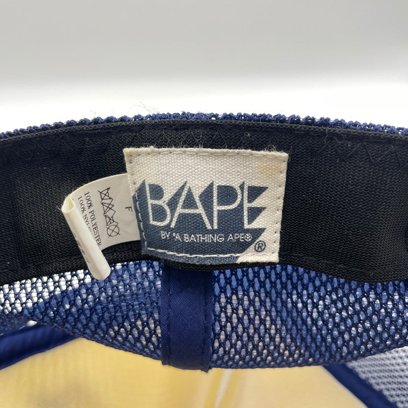 【中古品】【メンズ】 A BATHING APE アベイシングエイプ TRACKER CAP トラッカーキャップ 帽子 メッシュキャップ NFS限定 185-260809-ko-04-tei カラー：ネイビー 万代Net店