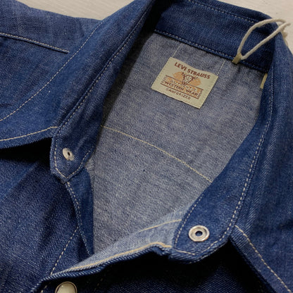 【中古品】【メンズ】 LEVI’S VINTAGE CLOTHING リーバイス ビンテージ クロージング SHORTHORN SAWTOOTH WESTERN SHIRT 001L7-0002 ウエスタン シャツ 145-260716-sa-05-tei サイズ：M カラー：インディゴ 万代Net店
