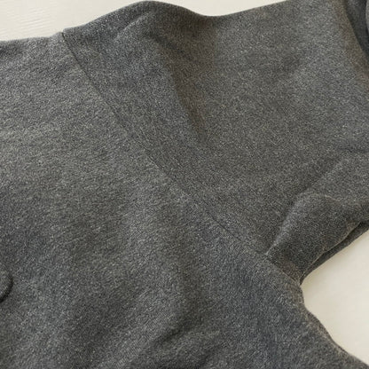 【中古品】【メンズ】 FEAR OF GOD ESSENTIALS フィア オブ ゴッド エッセンシャルズ EMBOS CLASSIC HOODIE エンボス クラシック フーディー 長袖 トップス プルーオーバーパーカー 142-260718-sa-11-tei サイズ：M カラー：グレー 万代Net店