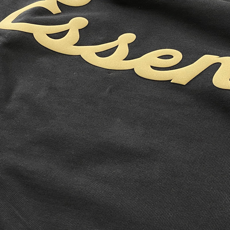 【中古品】【メンズ】 FEAR OF GOD ESSENTIALS フィア オブ ゴッド エッセンシャルズ 90's FITRAINING LOGO CREW 90年代 フィットトレーニング ロゴ クルー 長袖 トップス 142-260718-sa-05-tei サイズ：L カラー：ブラック 万代Net店