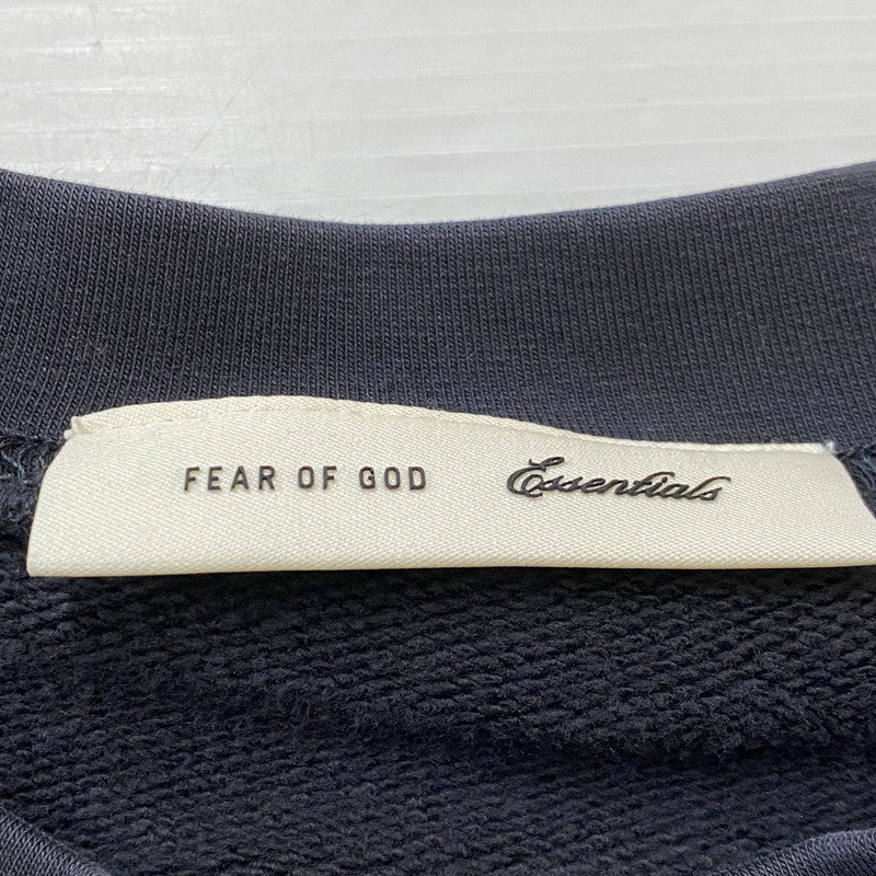 【中古品】【メンズ】 FEAR OF GOD ESSENTIALS フィア オブ ゴッド エッセンシャルズ 90's FITRAINING LOGO CREW 90年代 フィットトレーニング ロゴ クルー 長袖 トップス 142-260718-sa-05-tei サイズ：L カラー：ブラック 万代Net店
